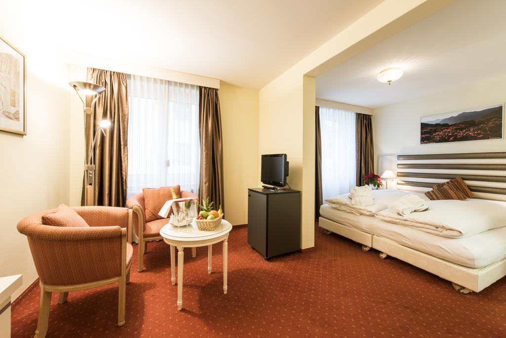 Posthotel Holiday Villa Arosa Extérieur photo